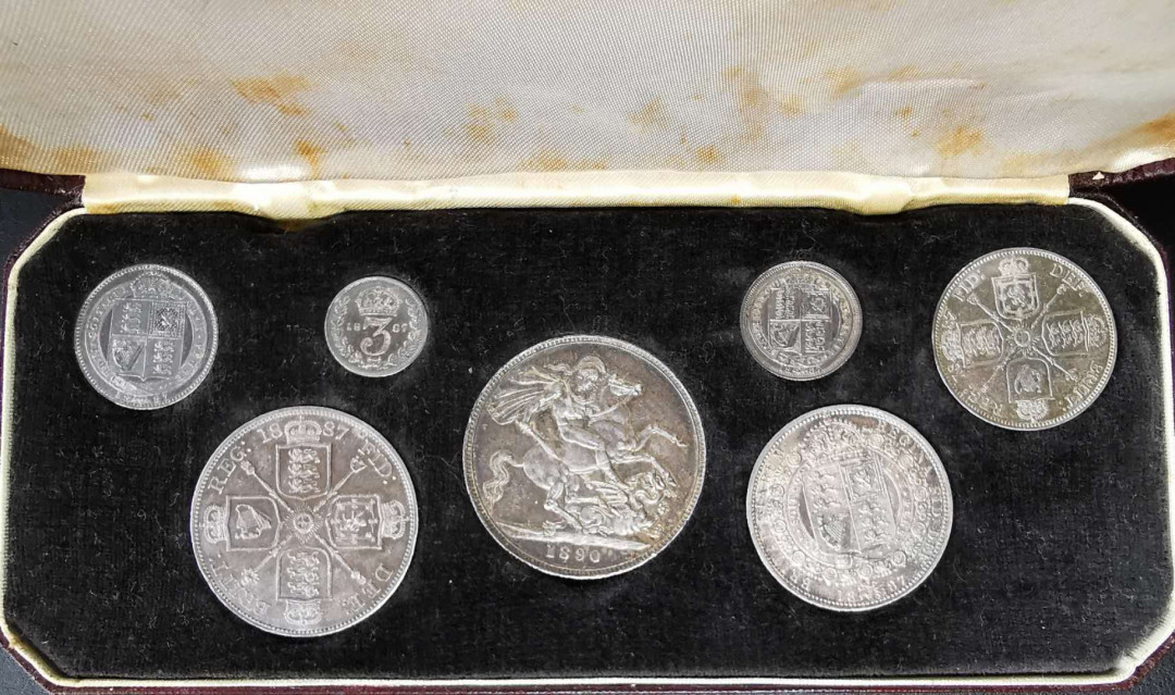 凡希社世界钱币微拍第一百三十一期 1887英国老维加冕七枚原盒AU/UNC