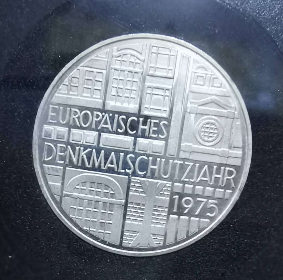 北京马甸外币专卖微拍第二十一期，陆续上新，欢迎关注 1975年德国5马克纪念精制银币，重11.2。成色：625，品相如图