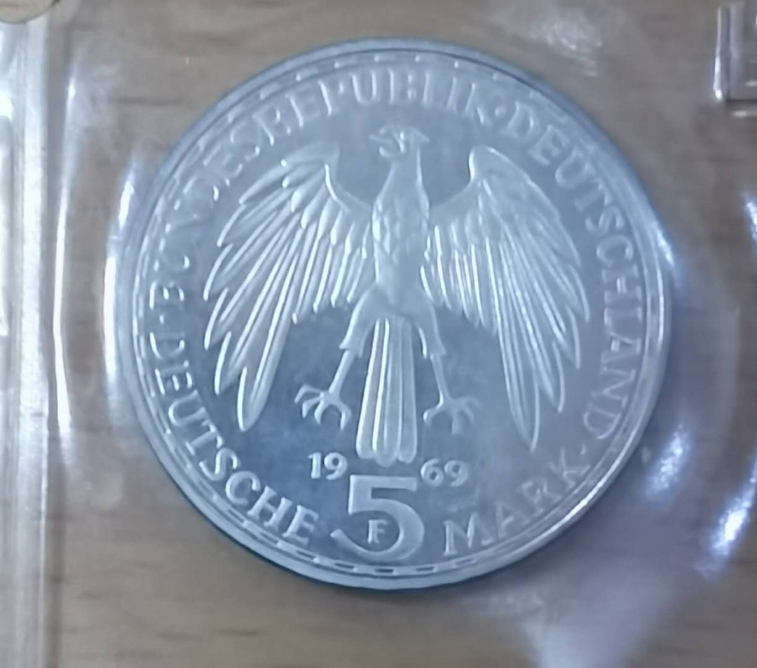 北京马甸外币专卖微拍第二十一期，陆续上新，欢迎关注 1969年德国5马克纪念精制银币，重11.2。成色：625，品相如图