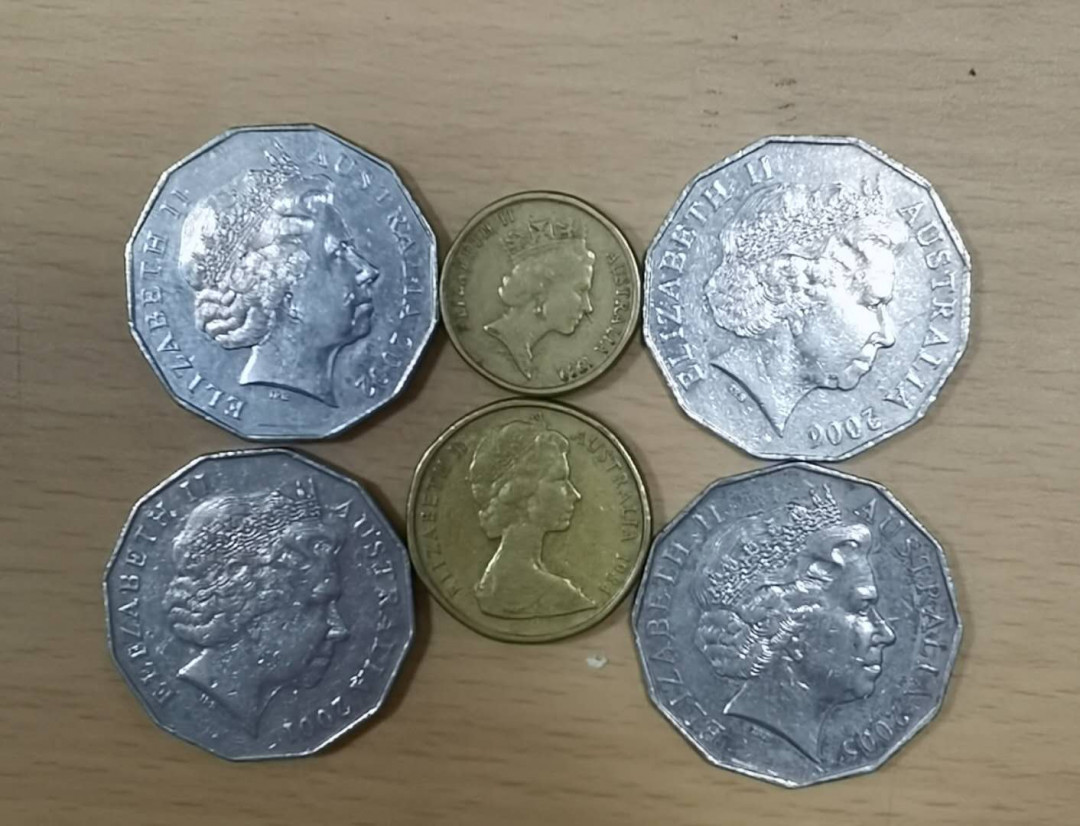 北京马甸外币专卖微拍第二十二期，非贵金属纪念币，流通币专场。陆续上新，欢迎关注陆续上新 澳大利亚流通币纪念币6枚，品相如图
