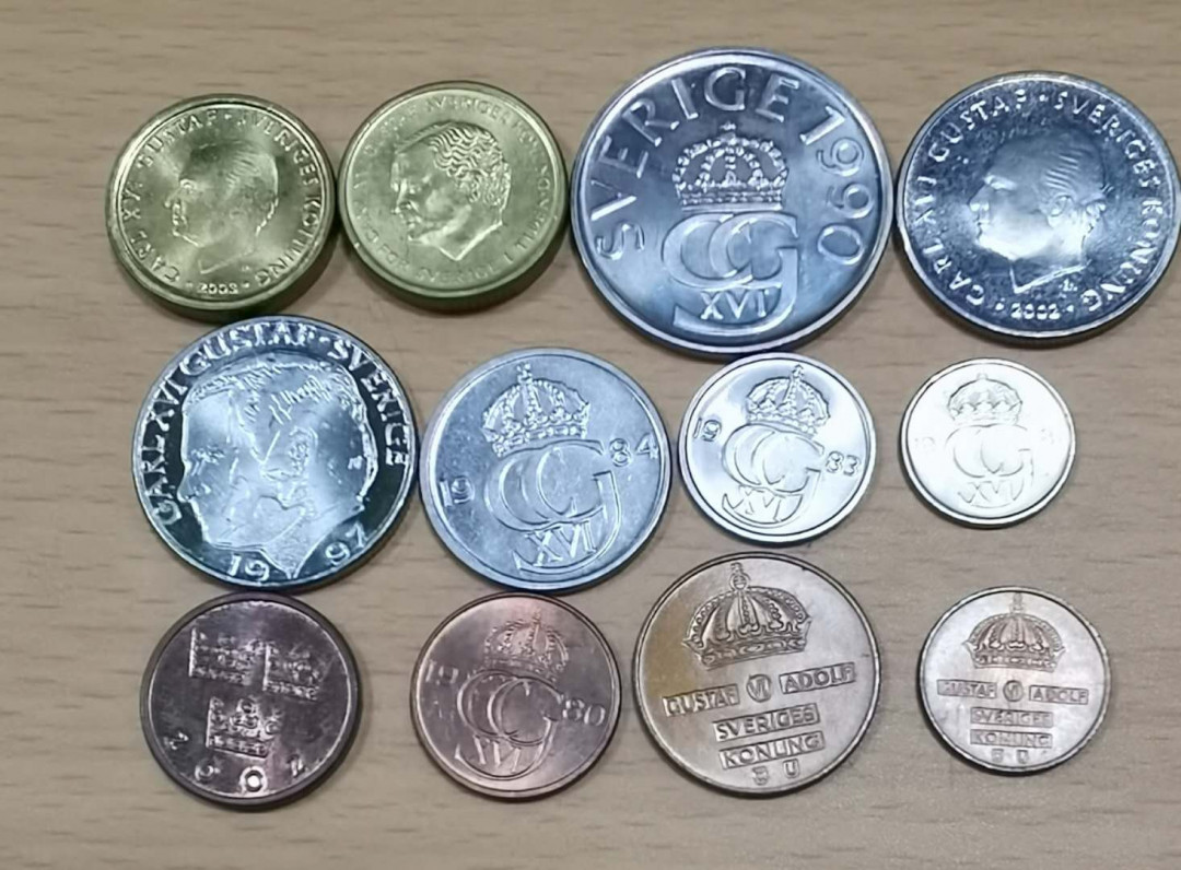 北京马甸外币专卖微拍第二十二期，非贵金属纪念币，流通币专场。陆续上新，欢迎关注陆续上新 瑞典不同版别流通币12枚，品相如图
