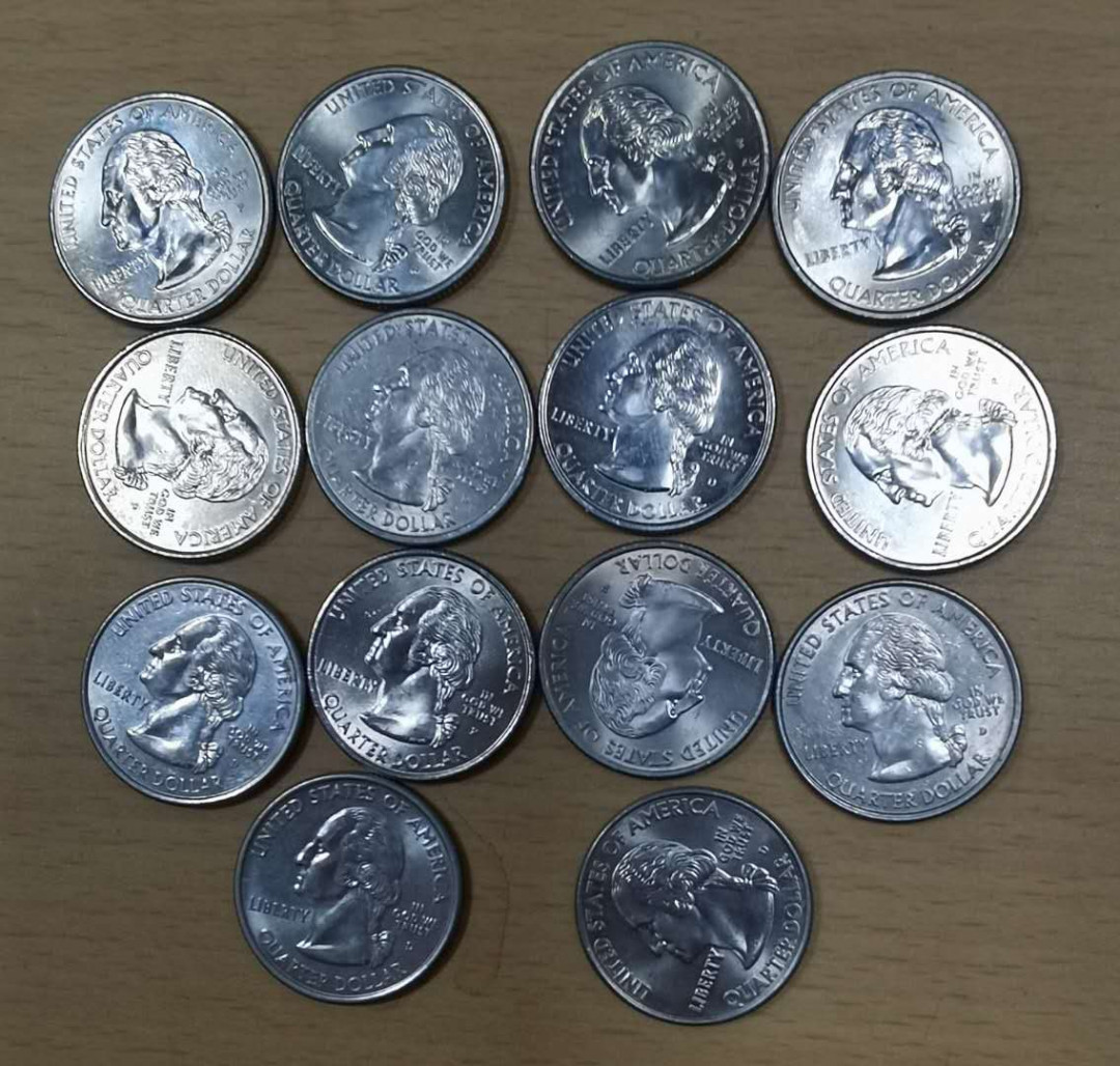 北京马甸外币专卖微拍第二十二期，非贵金属纪念币，流通币专场。陆续上新，欢迎关注陆续上新 美国25美分纪念币14枚不重样，品相如图