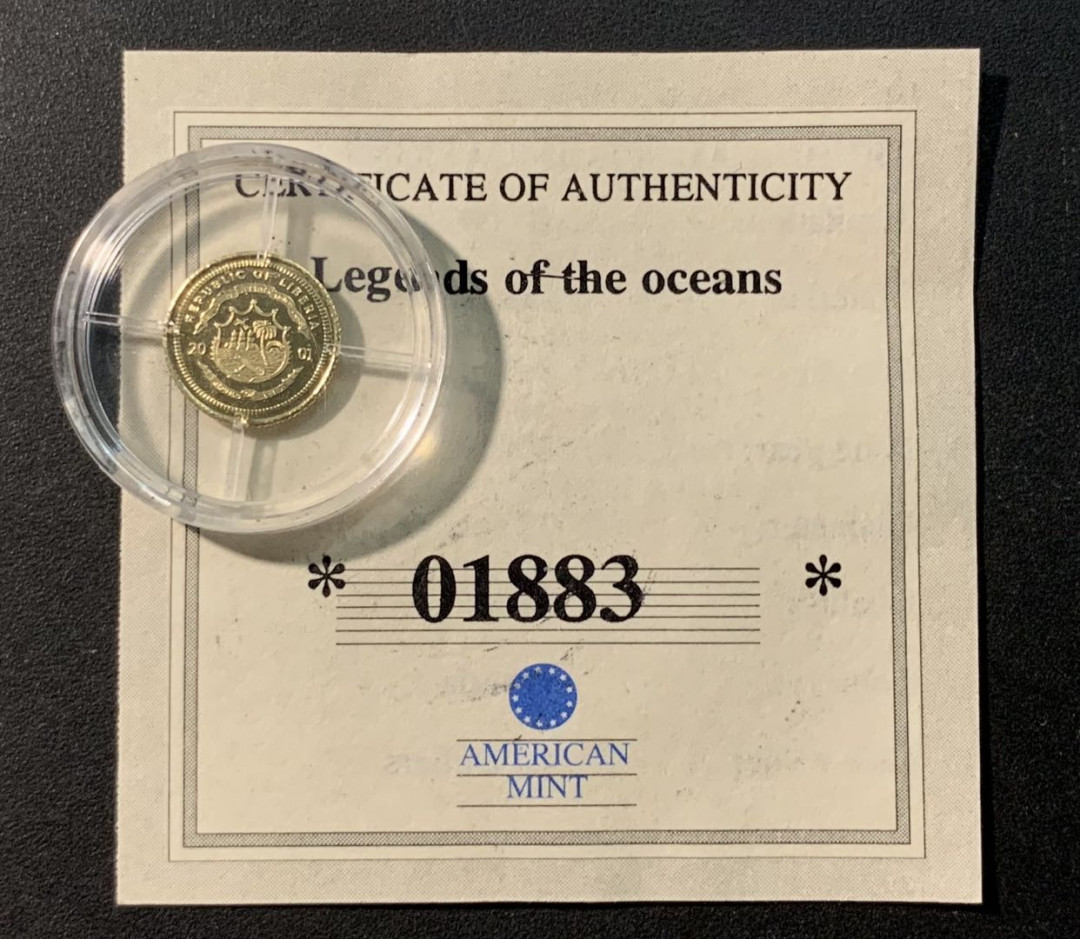 紫瑗钱币——微拍第103期 利比里亚 2001年 尼米兹号航空母舰 10元 0.5克 0.585金 带证书 精制