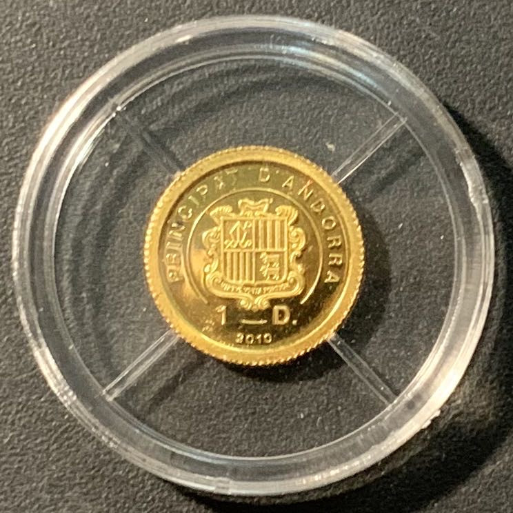 紫瑗钱币——微拍第103期 安道尔 2010年 自由女神像 1第纳尔 0.5克 0.585金 带证书 精制