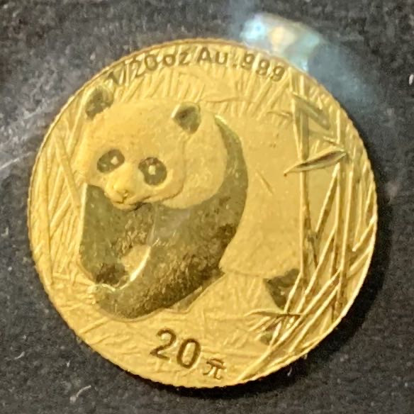 紫瑗钱币——微拍第103期 中国 2001年 熊猫金币 20元 1/20盎司 1.555克 0.999金 原封