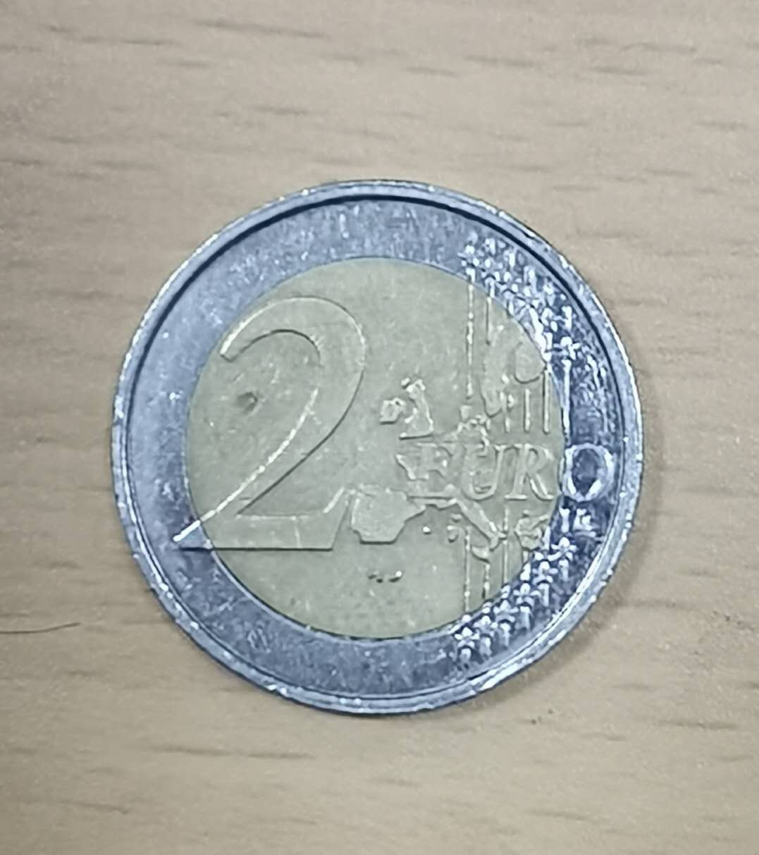 北京马甸外币专卖微拍第二十四期，非贵金属纪念币，流通币专场，陆续上新，欢迎关注 2006年2欧元纪念币，品相如图