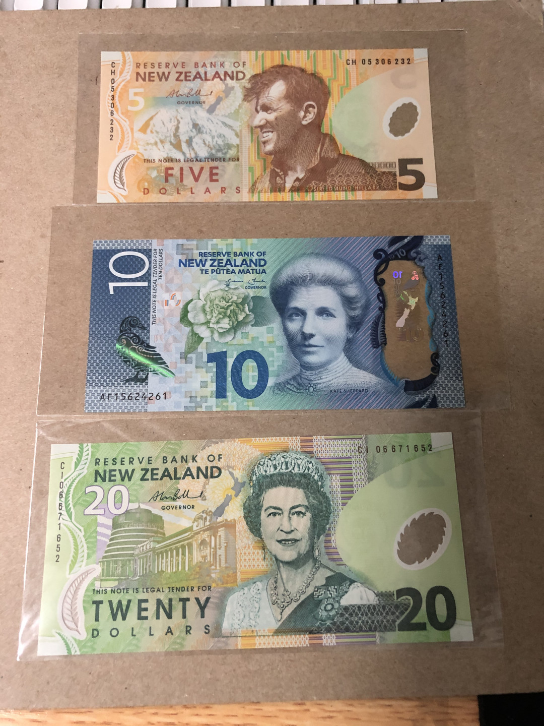 【Blue Auction】世界纸币精拍第23期—— 锡兰佛国(共50拍） 【一组3张】新西兰5-10-20元 塑料钞 全新UNC