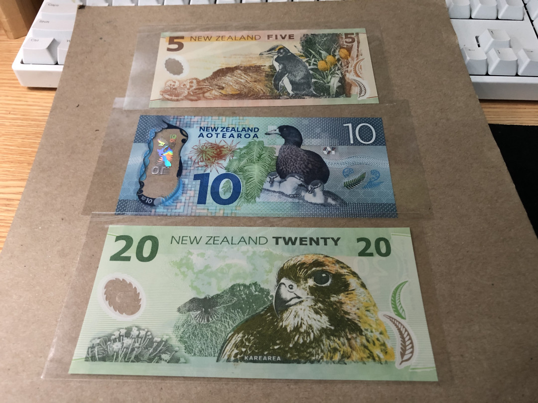 【Blue Auction】世界纸币精拍第23期—— 锡兰佛国(共50拍） 【一组3张】新西兰5-10-20元 塑料钞 全新UNC