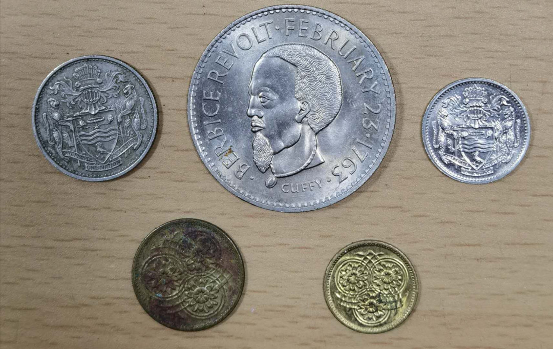 北京马甸外币专卖微拍第二十四期，非贵金属纪念币，流通币专场，陆续上新，欢迎关注 圭亚那流通币5枚/套，品相如图