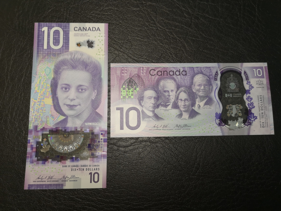 《外钞收藏家》第八十四期拍卖（广州2020币展特拍） 加拿大最新版塑料钞和纪念钞各一张 绝品 紫色很漂亮