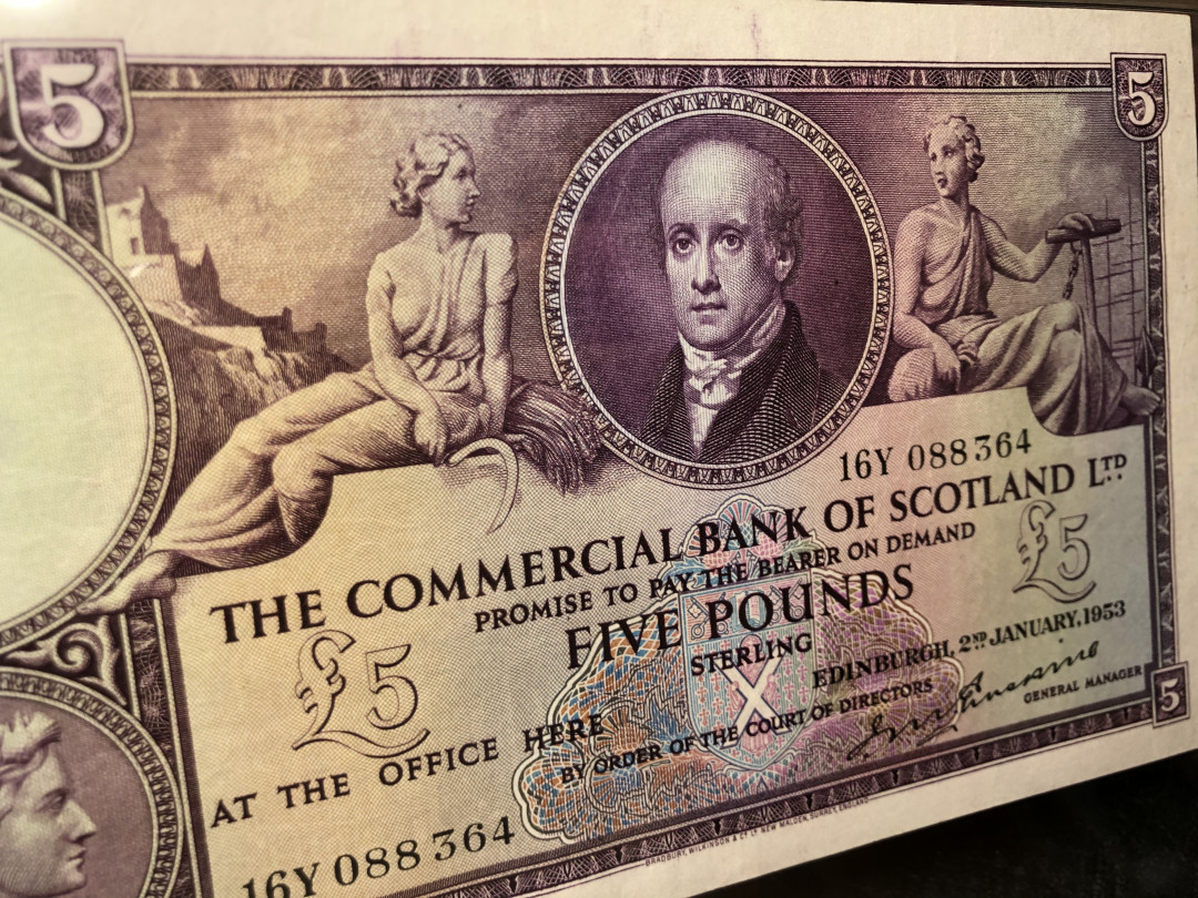 《外钞收藏家》第八十四期拍卖（广州2020币展特拍） 苏格兰5镑 1947-58年 BWC早期作品，超大票幅，虽然40分，状态很不错。是苏格兰和BWC作品里的精品