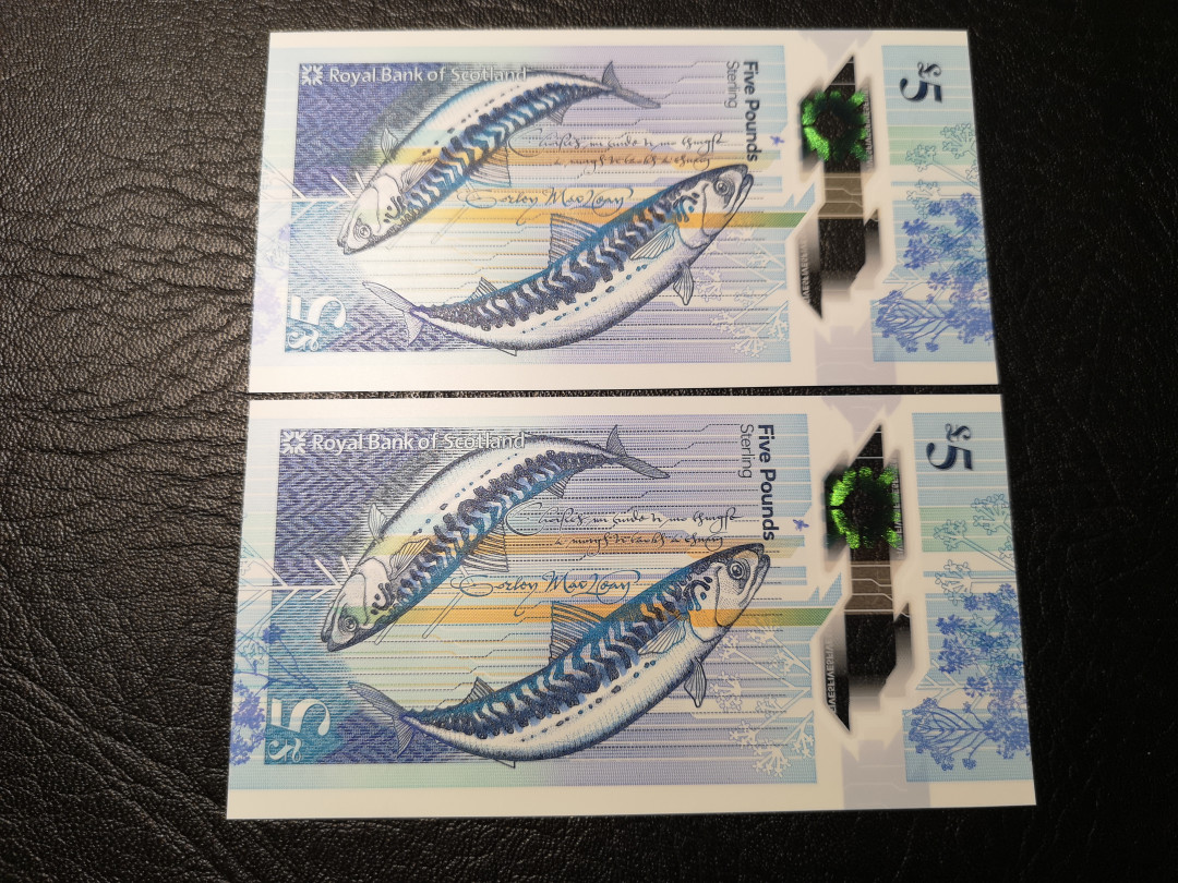 《外钞收藏家》第八十五期拍卖 苏格兰最新版5镑塑料钞 两连号 首发冠 绝品