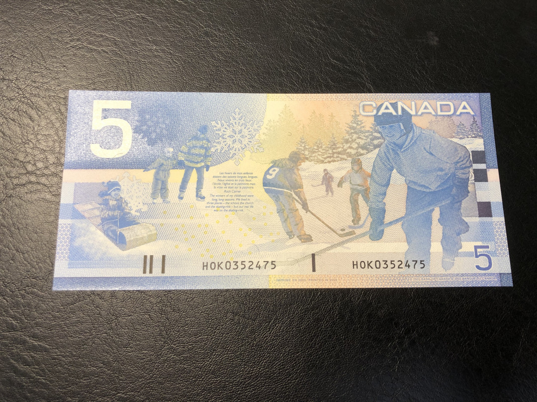 《外钞收藏家》第八十五期拍卖 加拿大旅版5加元  初版 全新绝品