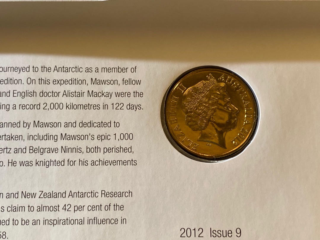 兄弟钱币收藏2020年第54期拍卖 澳大利亚2012年1澳元邮册封币纪念币，毛线帽子