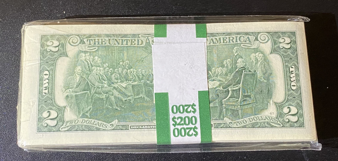 兄弟钱币收藏2020年第54期拍卖 美国2013年2美元，百连号一刀，UNC