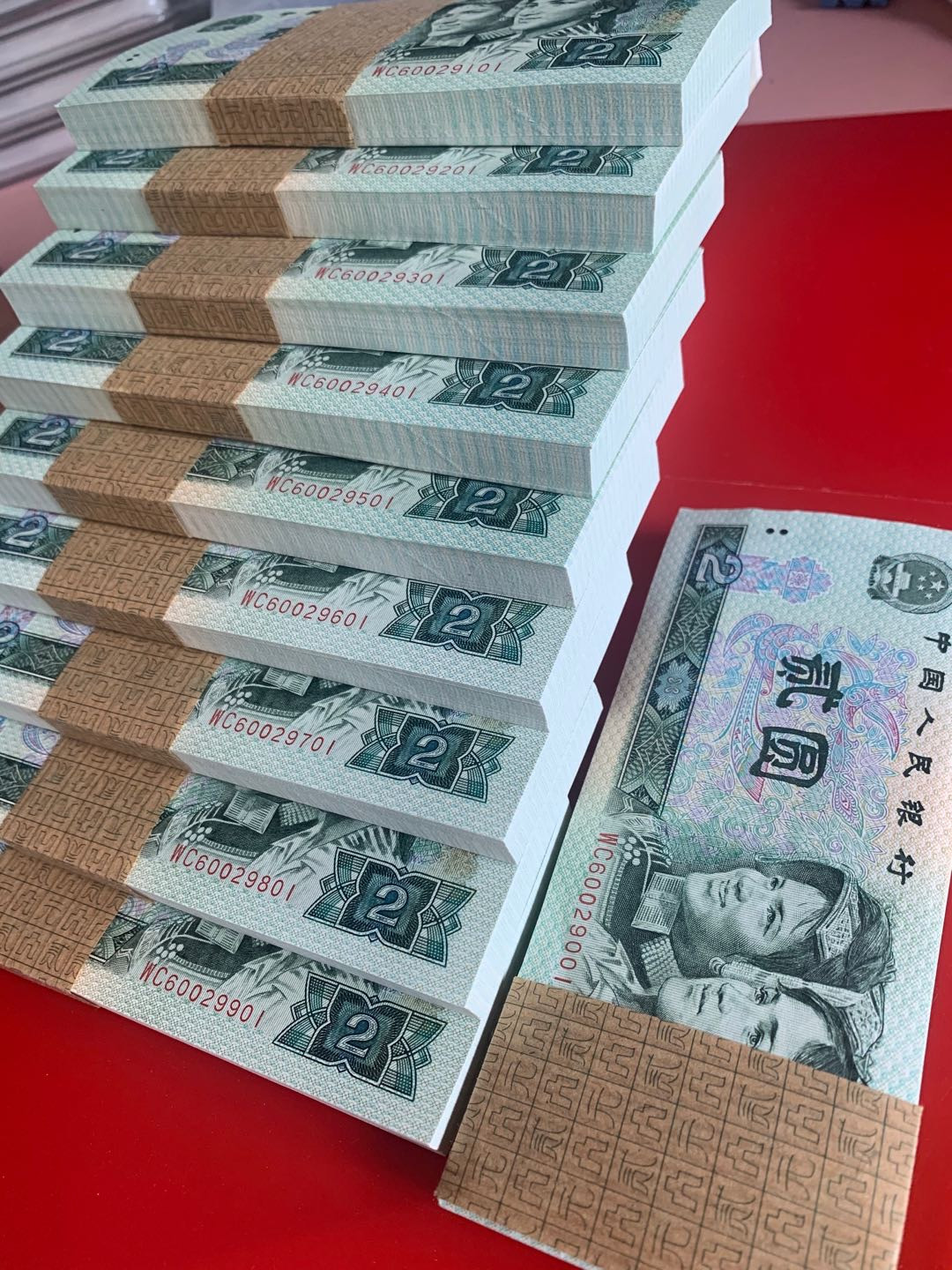902金凤朝阳，数字荧光，刀拆标十评级高分，带荧光编码双标，以下一组标十价，直接拍下，同刀号码随机发，可放心购买，后图见捆拆绝中绝，
