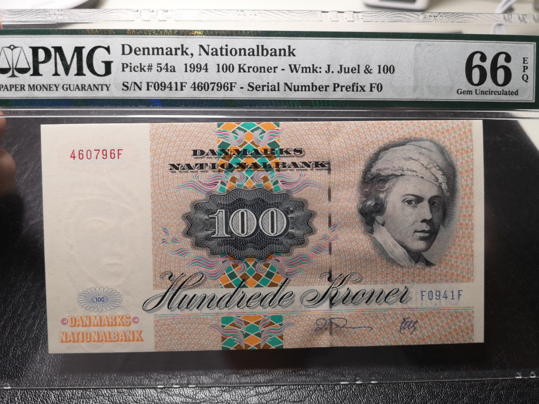 《外钞收藏家》第八十六期拍卖 国庆节专场 丹麦1994年100克朗 pmg66 精美蛾子钞