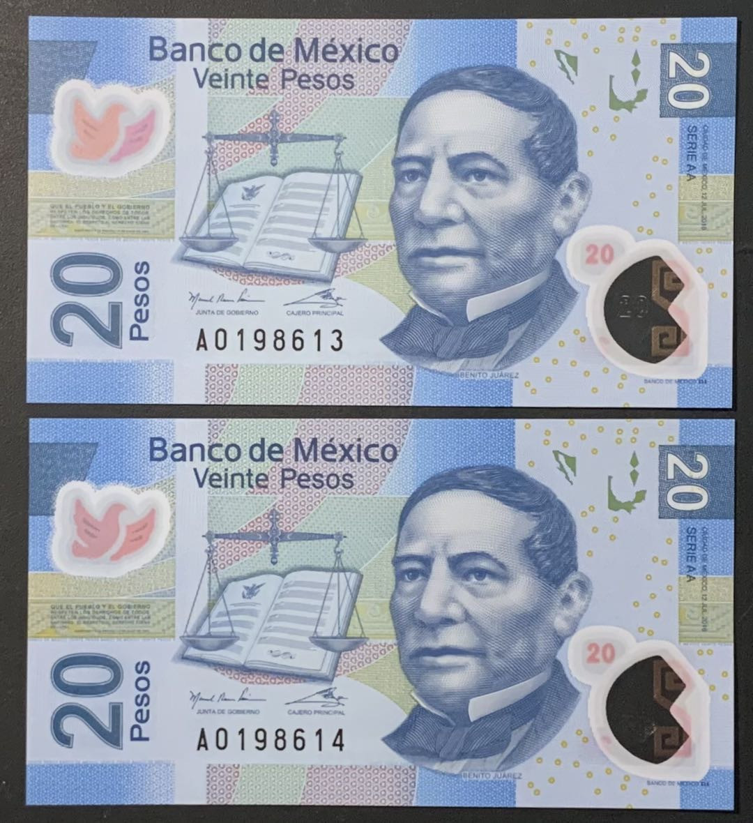 紫瑗钱币——微拍第110期—纸币场 墨西哥 2016年  20比索 塑料币 2枚一组 AA系列A冠 首发 UNC
