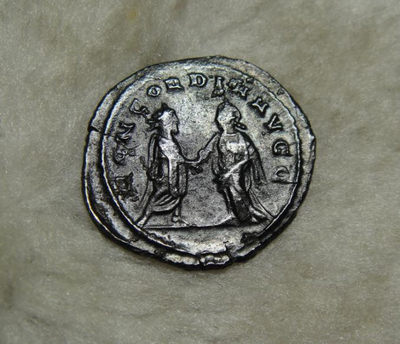 阿尔特米德古典钱币中国微拍第六期 罗马帝国 萨洛妮娜皇后 安东尼安银币