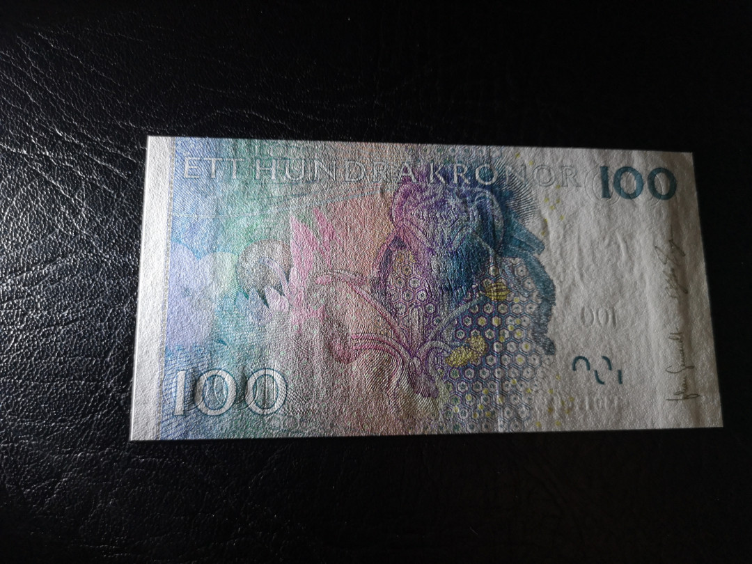 《外钞收藏家》第八十七期拍卖 瑞典倒二版 100克朗  林奈 全新unc