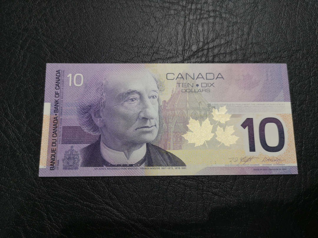 《外钞收藏家》第八十七期拍卖 加拿大旅版 初版10加元 全新unc