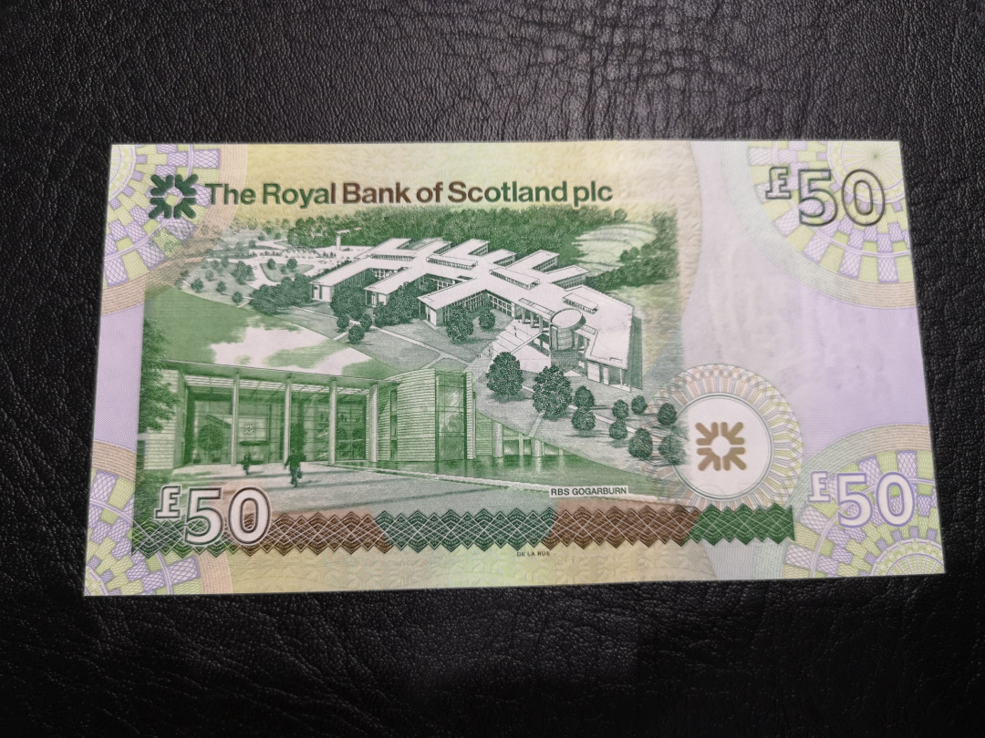 《外钞收藏家》第八十七期拍卖 苏格兰2005年50镑 全新unc