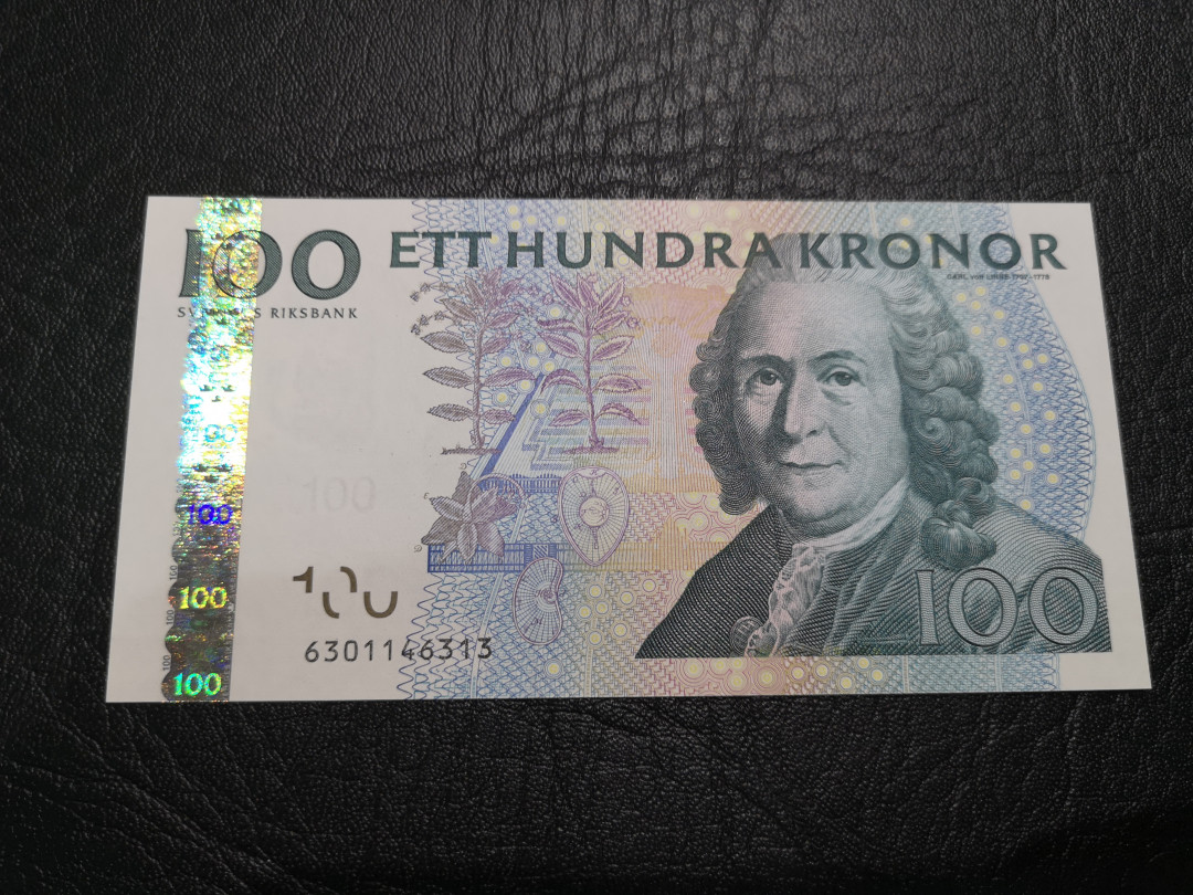 《外钞收藏家》第八十七期拍卖 瑞典倒二版 100克朗  林奈 全新unc