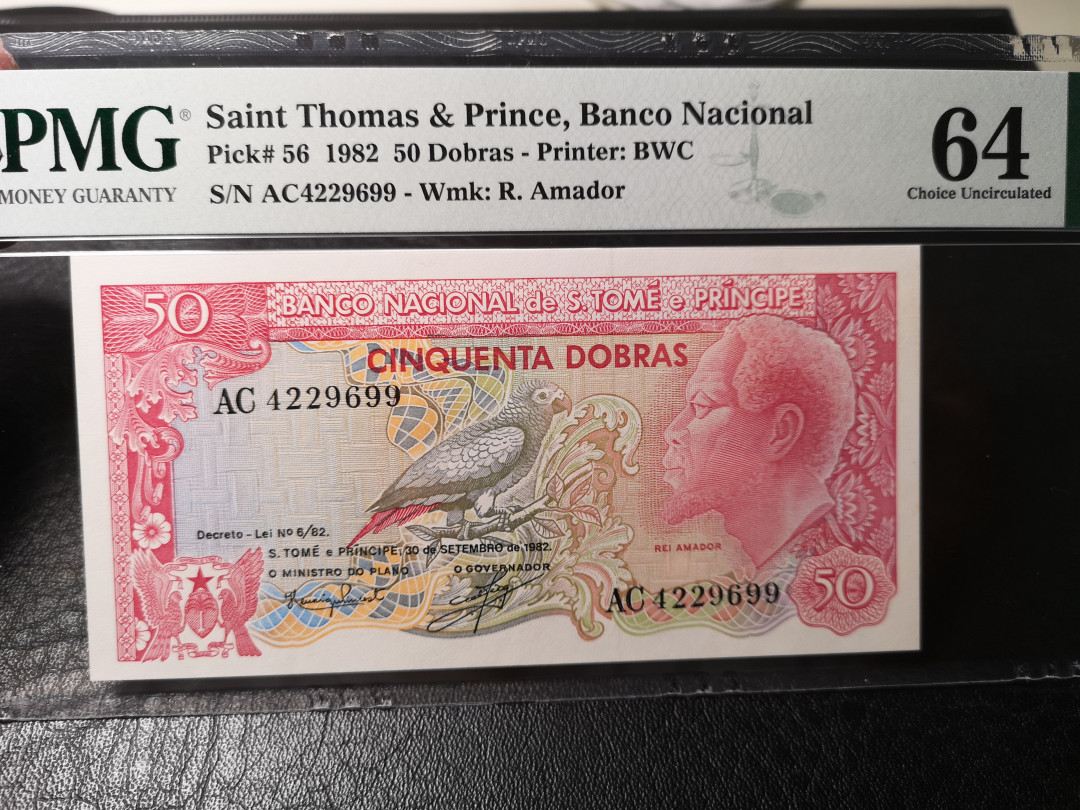 《外钞收藏家》第八十七期拍卖 圣文森特和格林瓦丁斯 1982年50  pmg64