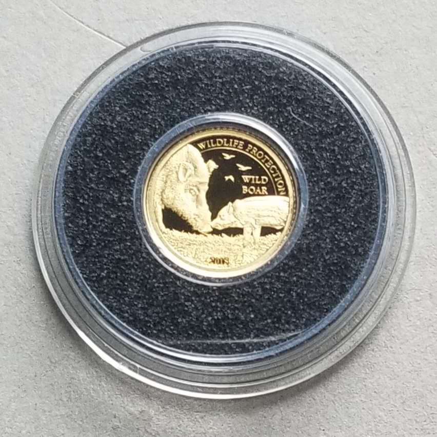 【币观天下】第125场钱币拍卖～ 蒙古2018年野猪小金币，9999金0.5克，直径11毫米，带证书。