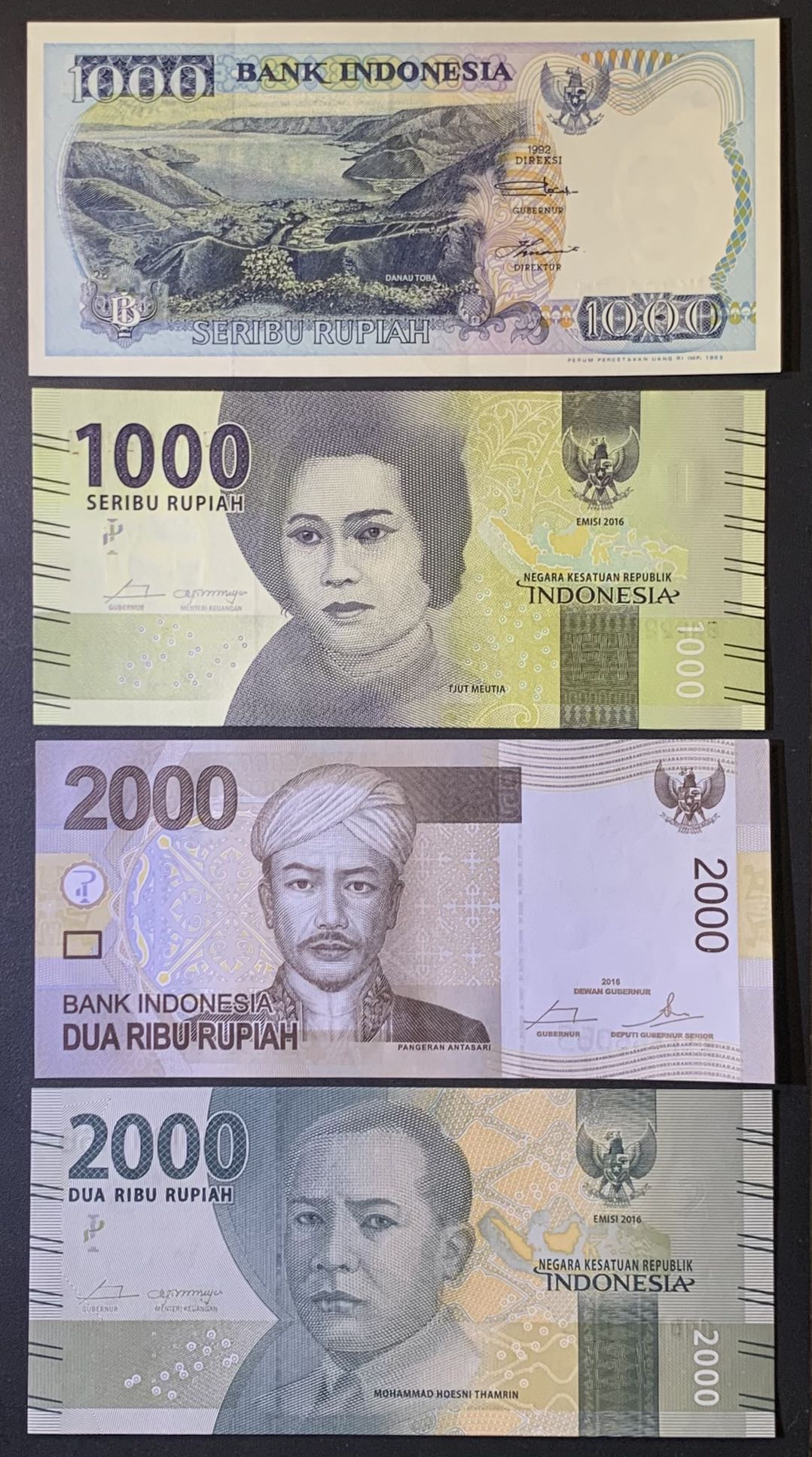 紫瑗钱币——微拍第114期—纸币场 印度尼西亚 各种版别 1000 2000卢比 4枚一组 UNC