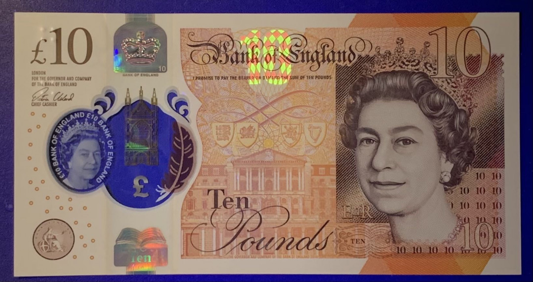 紫瑗钱币——微拍第114期—纸币场 英国 2015年 南丁格尔 10英镑 狮子号1111 UNC 有一小折印