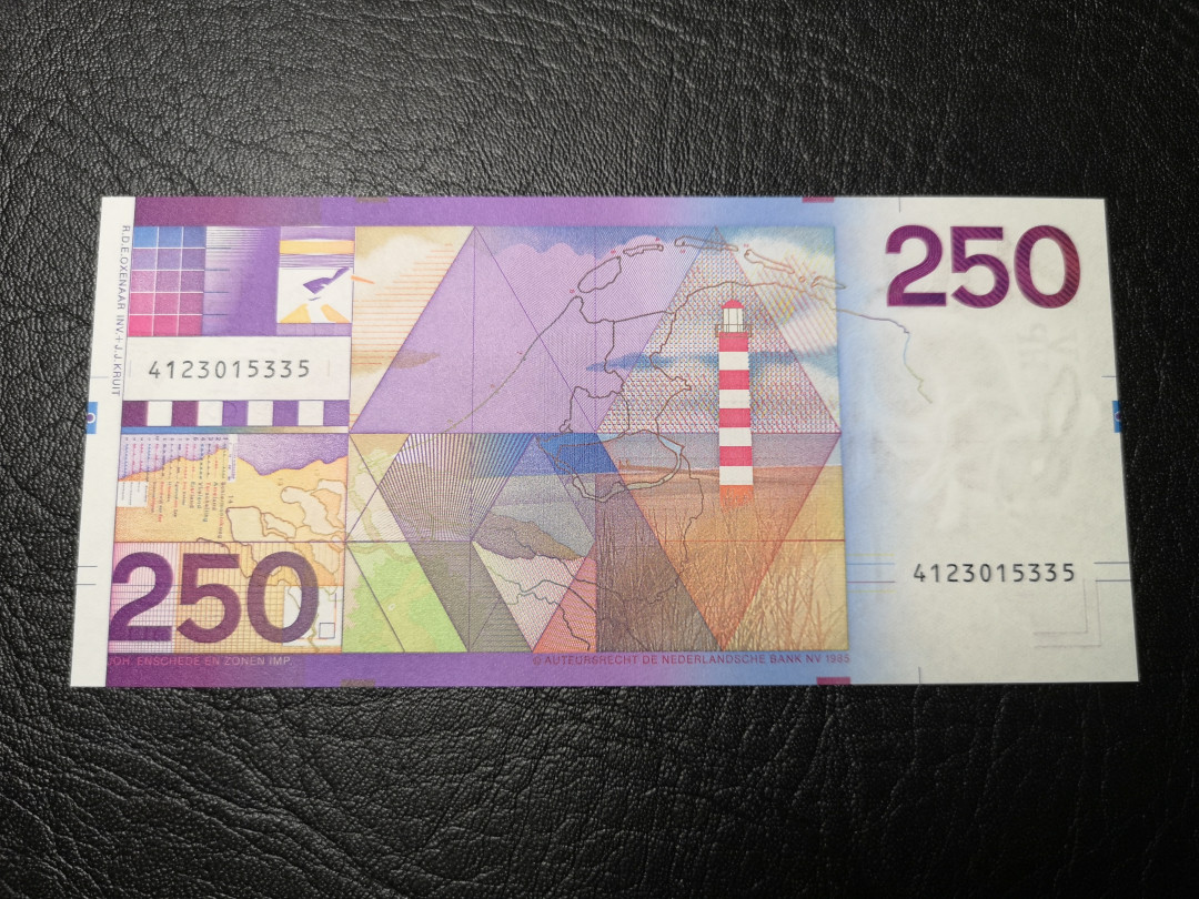 《外钞收藏家》第八十八期拍卖 荷兰 灯塔 250盾 全新绝品 