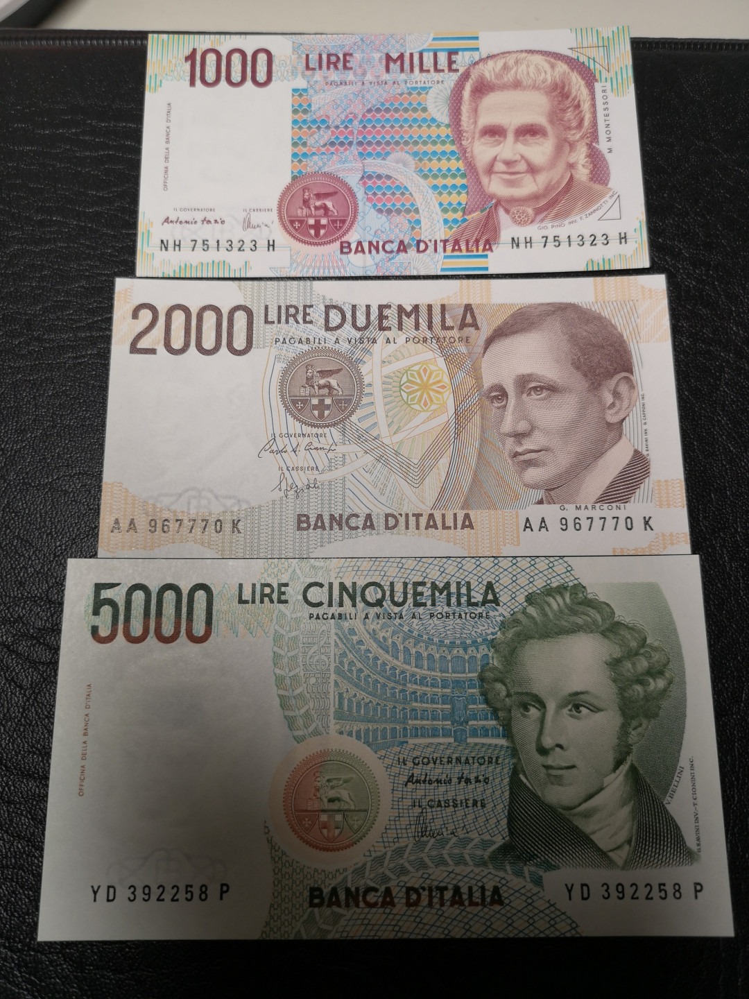 《外钞收藏家》第八十八期拍卖 意大利末版 小套 全新绝品