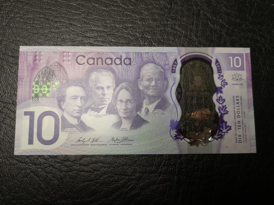 《外钞收藏家》第八十八期拍卖 加拿大最新塑料钞纪念钞10元 全新绝品 
