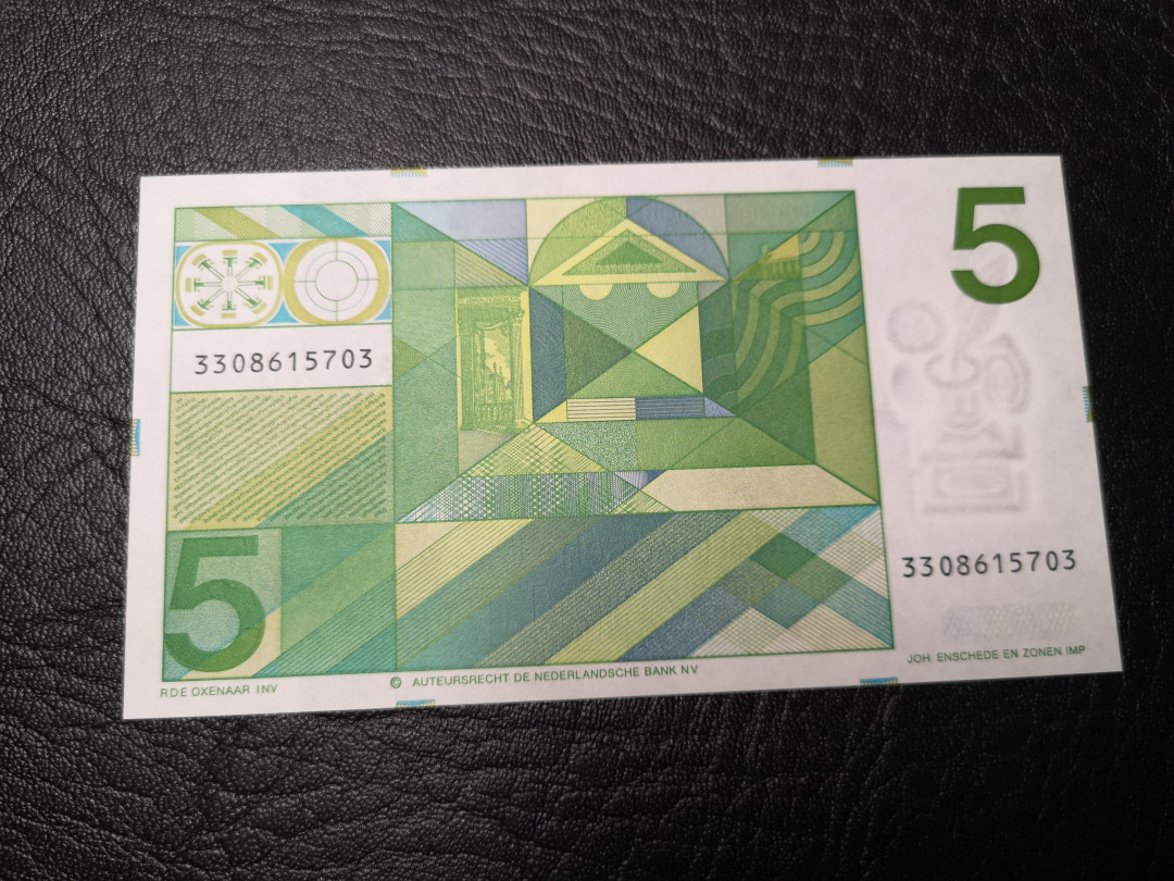 《外钞收藏家》第八十八期拍卖 荷兰 人像版 5盾 全新绝品 