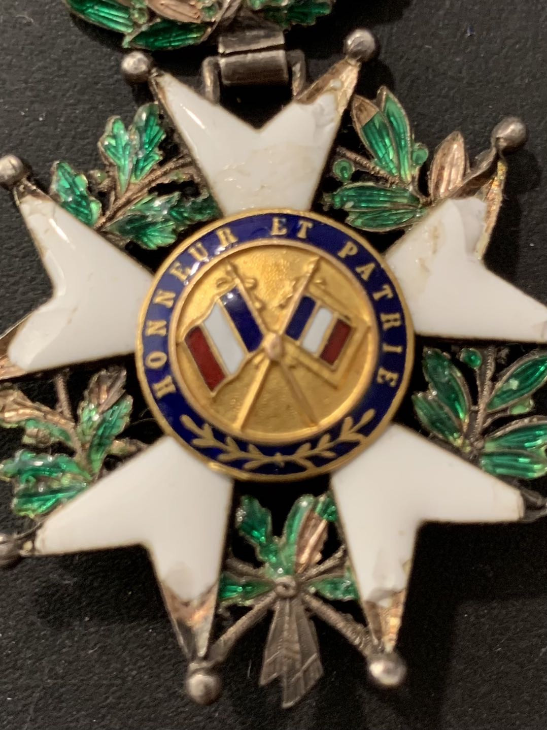 紫瑗钱币——微拍第115期 法国 荣誉军团勋章 银质 珐琅彩 重16.7克