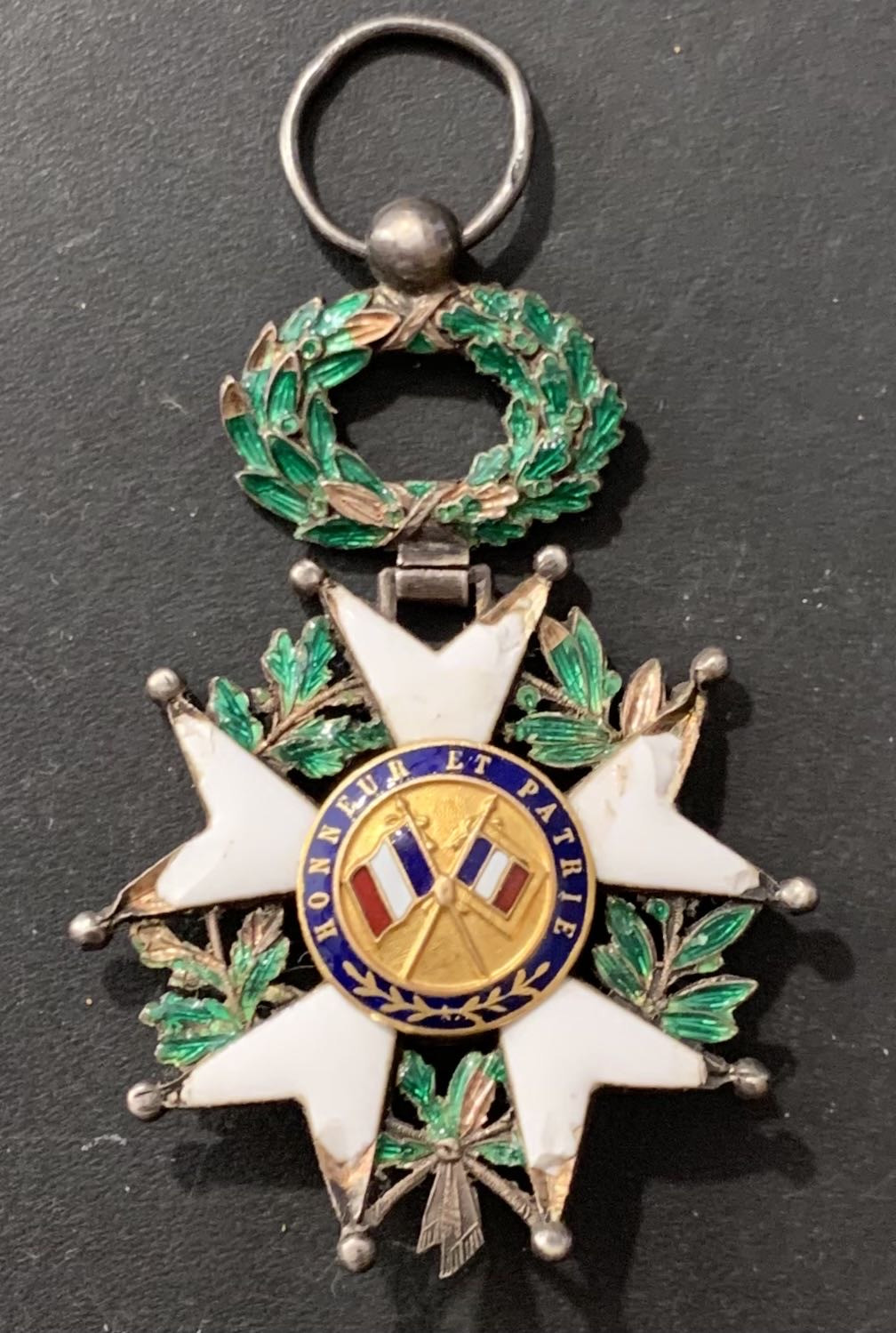 紫瑗钱币——微拍第115期 法国 荣誉军团勋章 银质 珐琅彩 重16.7克