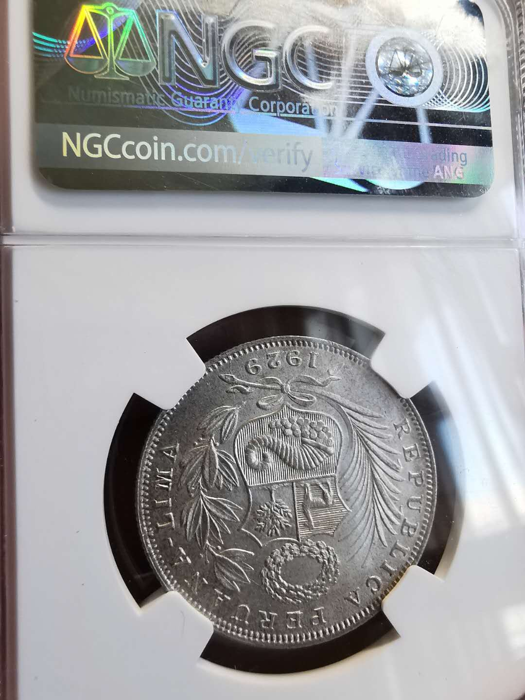 凡希社世界钱币微拍第一百三十六期 1929秘鲁1/2S银币NGC-MS61