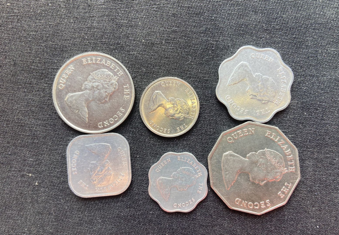 【币观天下】第126期钱币拍卖～ 【东加勒比】纪念币6枚