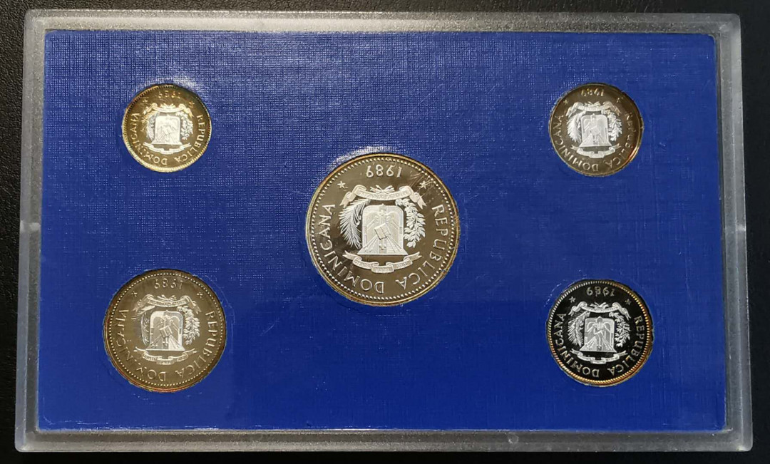 凡希社世界钱币微拍第一百三十六期 稀！1989多米尼加传统文化全银精铸PS原封全品！