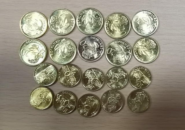北京马甸外币专卖拍卖第二十七期，非贵金属流通币，纪念币专场，陆续上新，欢迎关注。 莫桑比克20分10分共20枚10对，品相如图