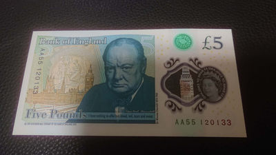 【囧羊收藏】精选微拍第1期~世界钱币场 2016面英国G序列5镑 首发AA冠全程无47 全新UNC