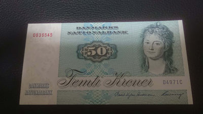 【囧羊收藏】精选微拍第1期~世界钱币场 1972版（ND1997年）丹麦50克朗 全新UNC雪白无斑 欧洲鲫鱼