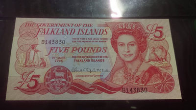 【囧羊收藏】精选微拍第1期~世界钱币场 2005年福克兰群岛5镑 全新UNC保真