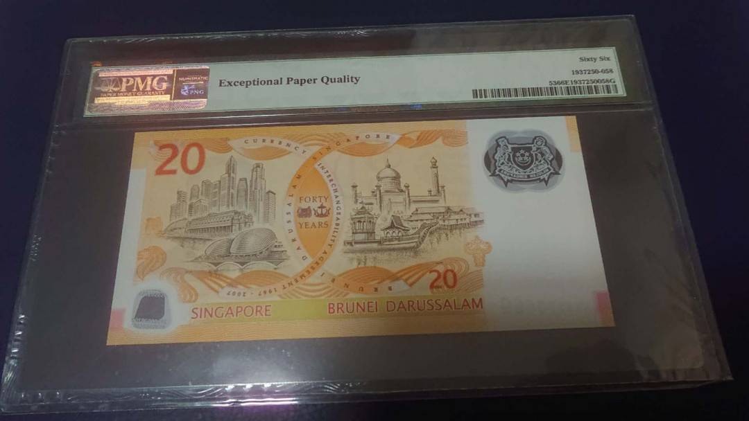 【囧羊收藏】精选微拍第2期~中外钱币场 双11特别版 2007年新加坡20元纪念钞 首发0AA冠 PMG66E