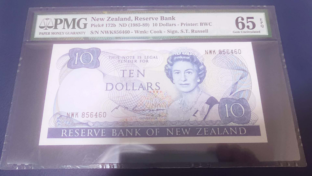 【囧羊收藏】精选微拍第2期~中外钱币场 双11特别版 1985-1989年新西兰10元 女王 PMG65E