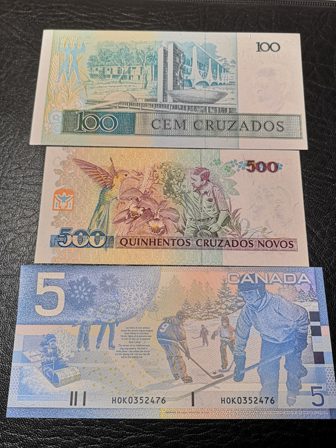 《外钞收藏家》第九十期 拍卖 斯拉尼亚雕刻代表作品三张  全新绝品