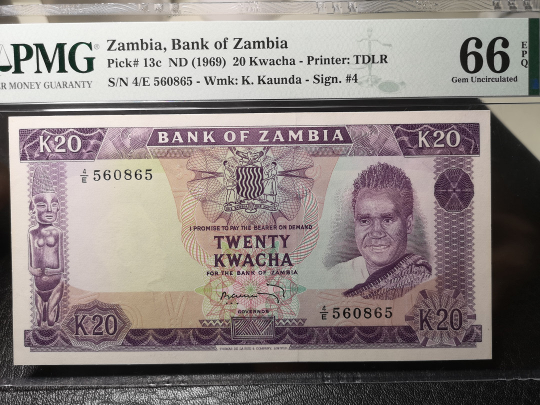 《外钞收藏家》第九十期 拍卖 赞比亚1969年20  pmg66
