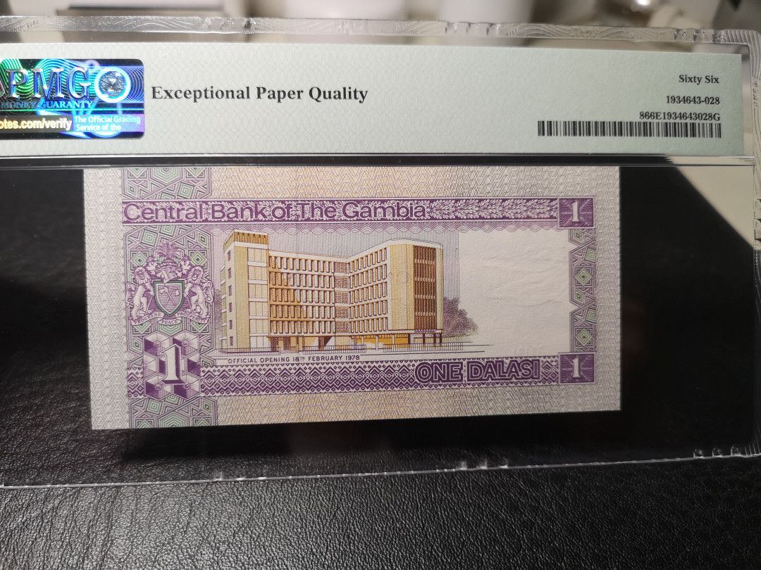 《外钞收藏家》第九十期 拍卖 冈比亚1978年1   pmg66