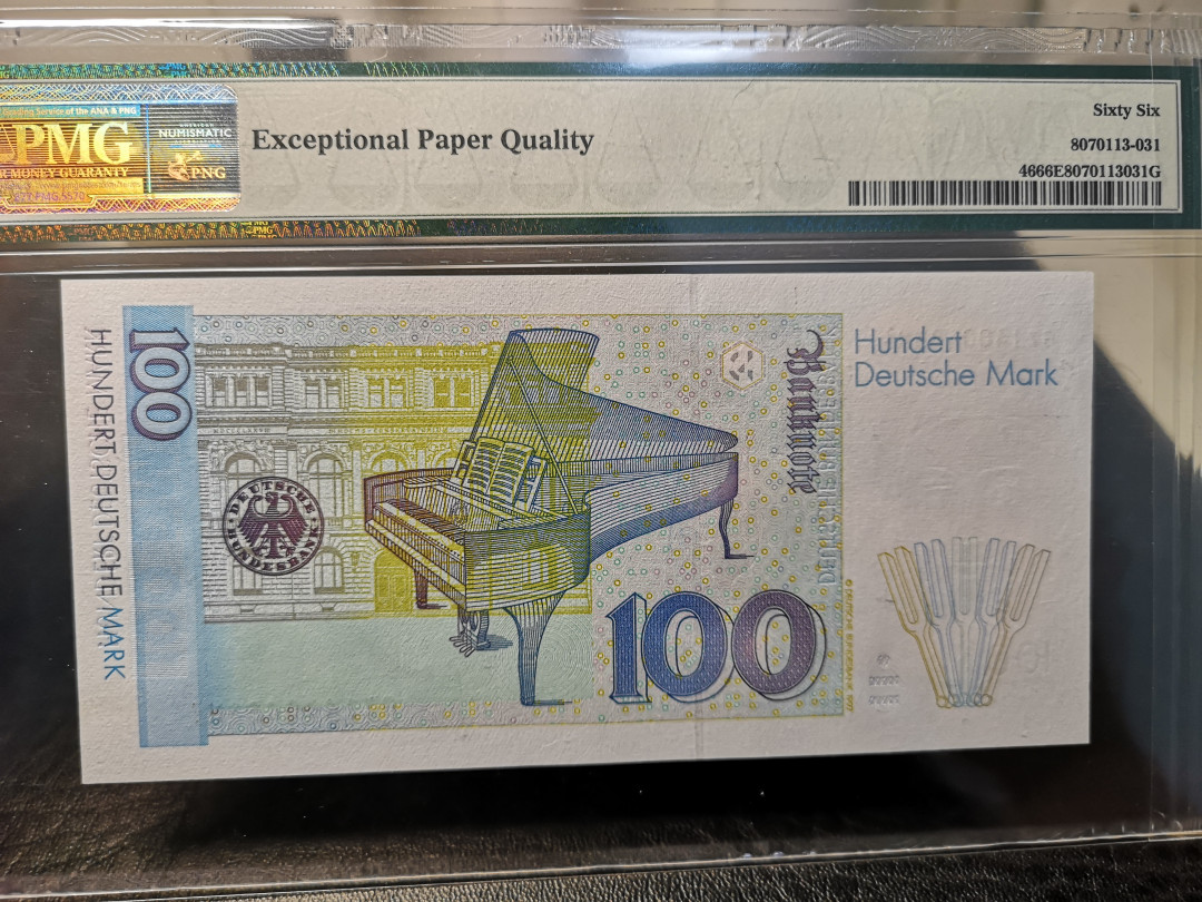 《外钞收藏家》第九十期 拍卖 德国末版 1996年100马克  克拉拉 pmg66 